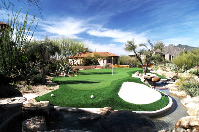 Backyard putting green